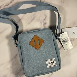 NWT Herschel Heritage Crossbody - 2.5L In Color Ashley Blue Cross